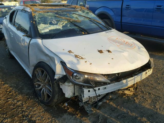 JTKJF5C76FJ000945 - 2015 TOYOTA SCION TC 白色 照片 9