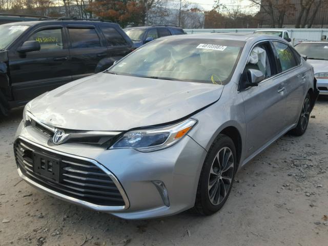 4T1BD1EB0GU051347 - 2016 TOYOTA AVALON HYB GRAY photo 2