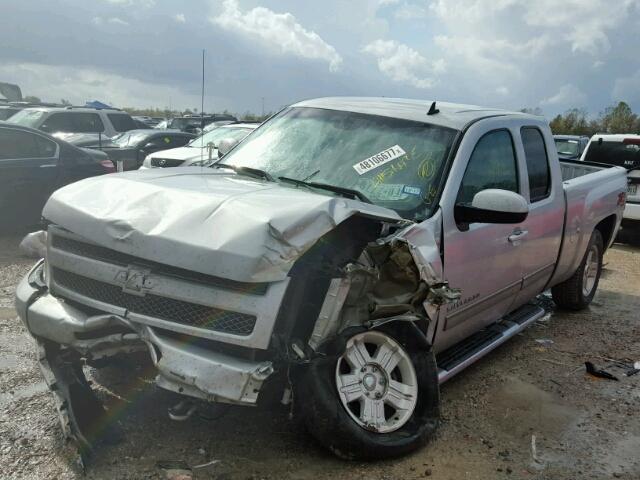 1GCSKTE37AZ168447 - 2010 CHEVROLET SILVERADO GRAY photo 2