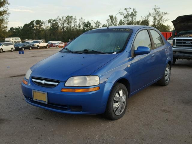KL1TD52605B348268 - 2005 CHEVROLET AVEO BASE Niebieski zdjęcie 2