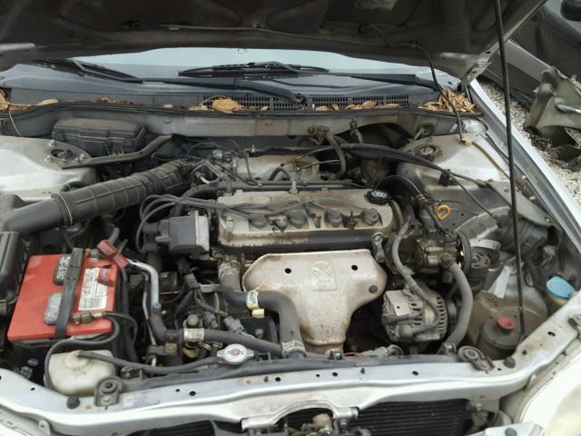 1HGCG5641WA194770 - 1998 HONDA ACCORD LX SILVER photo 7