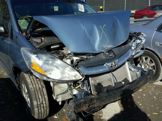 5TDZK23C39S254962 - 2009 TOYOTA SIENNA CE BLUE photo 9