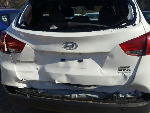 KM8JUCAG7FU102270 - 2015 HYUNDAI TUCSON LIM WHITE photo 9