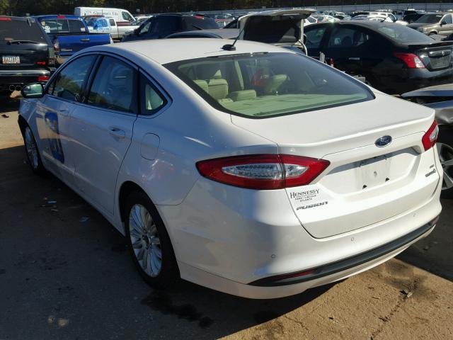 3FA6P0LU8GR139362 - 2016 FORD FUSION SE WHITE photo 3