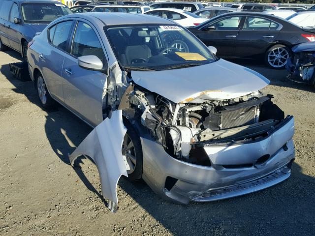 3N1CN7AP2FL821585 - 2015 NISSAN VERSA S SILVER photo 1