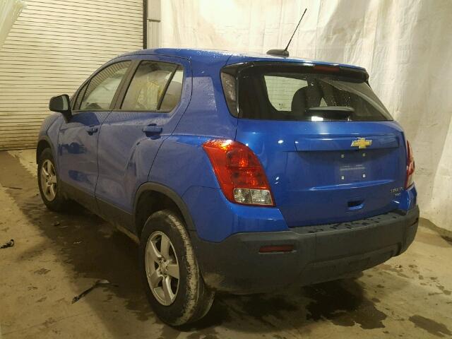 KL7CJPSB9FB222256 - 2015 CHEVROLET TRAX 1LS BLUE photo 3