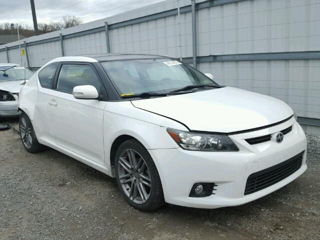 JTKJF5C72C3030119 - 2012 SCION TC WHITE photo 1