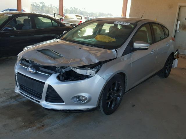 1FADP3K29DL129300 - 2013 FORD FOCUS SE SILVER photo 2