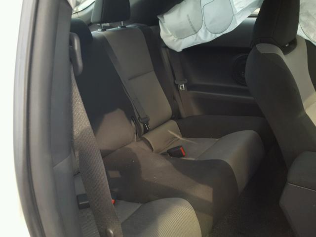 JTKJF5C79F3095571 - 2015 TOYOTA SCION TC 白色 照片 6