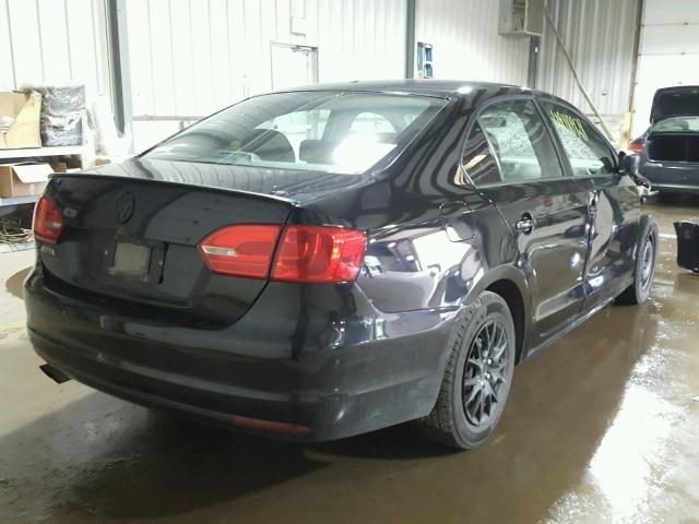 3VW1K7AJ4BM026628 - 2011 VOLKSWAGEN JETTA BASE BLACK photo 4