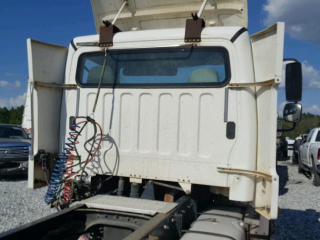 1FUBCYDJ95HU04272 - 2005 FREIGHTLINER M2 106 MED WHITE photo 6