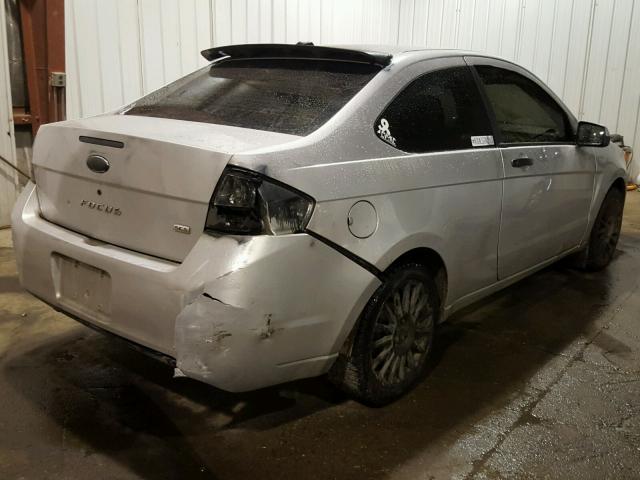 1FAHP33N19W231450 - 2009 FORD FOCUS SES SILVER photo 4