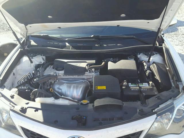 4T1BF1FK6CU136308 - 2012 TOYOTA CAMRY BASE WHITE photo 7