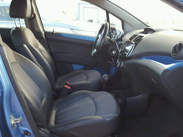 KL8CD6S96DC517218 - 2013 CHEVROLET SPARK 1LT Синий фото 5