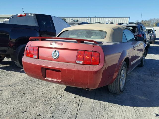 1ZVFT84N755215582 - 2005 FORD MUSTANG RED photo 4