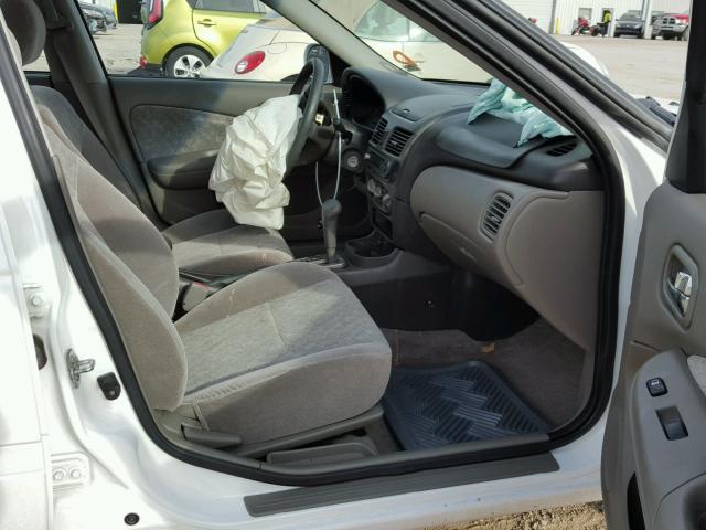 3N1CB51D23L780731 - 2003 NISSAN SENTRA XE WHITE photo 5