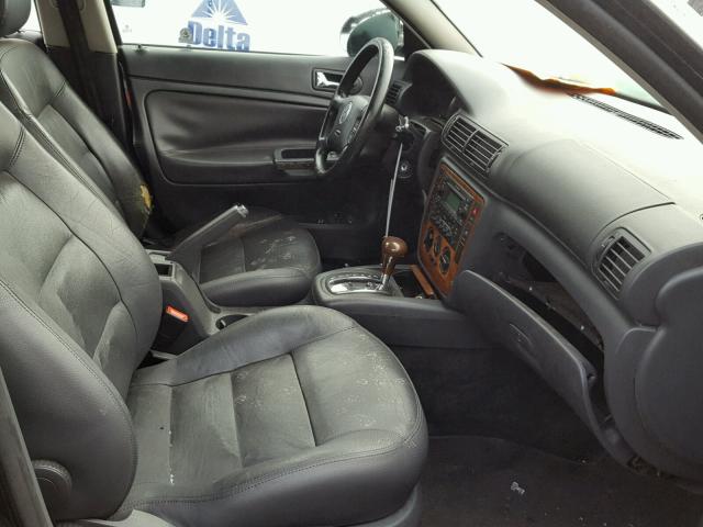 WVWAD63B05P035869 - 2005 VOLKSWAGEN PASSAT GLS BLACK photo 5