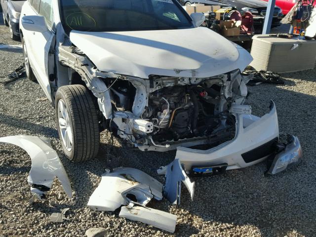 5J8TB3H39FL004046 - 2015 ACURA RDX BASE WHITE photo 9