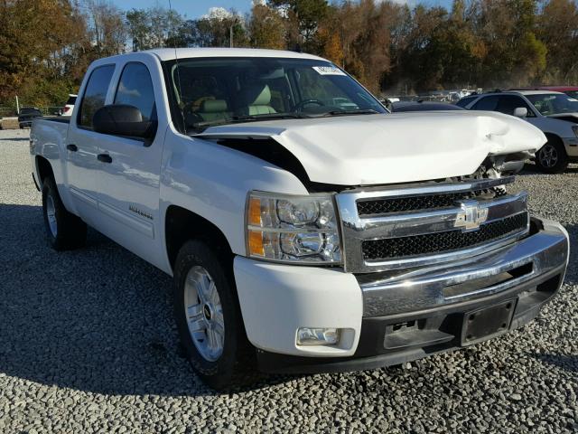 3GCPKSE34BG158458 - 2011 CHEVROLET SILVERADO WHITE photo 1