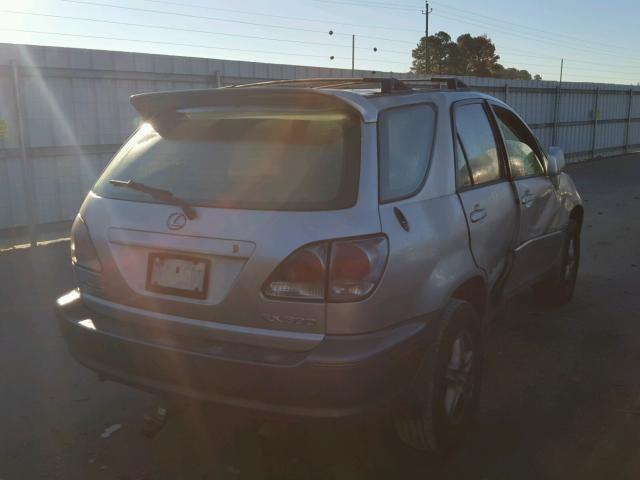 JTJHF10U310233590 - 2001 LEXUS RX 300 SILVER photo 4