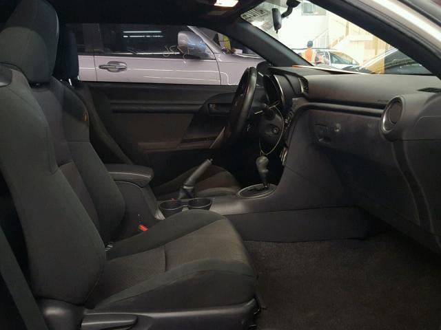 JTKJF5C71C3031214 - 2012 TOYOTA SCION TC 白色 照片 5