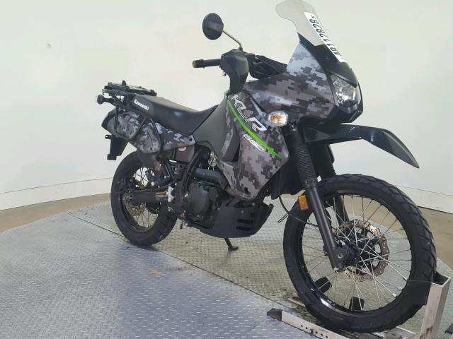 JKAKLEE13HDA89076 - 2017 KAWASAKI KL650 E GRAY photo 2