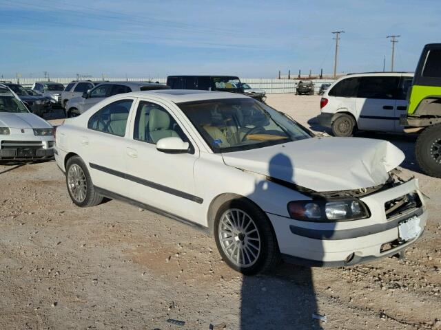 YV1RS53D612001554 - 2001 VOLVO S60 T5 WHITE photo 1