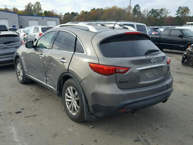 JNRAS18UX9M102746 - 2009 INFINITI FX35 TAN photo 3