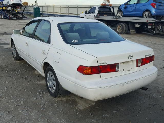 4T1BG22K6YU982566 - 2000 TOYOTA CAMRY CE WHITE photo 3