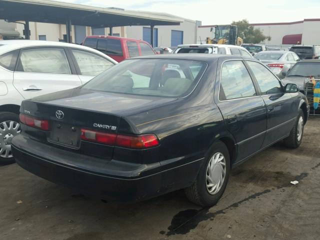 JT2BG22KXW0221508 - 1998 TOYOTA CAMRY CE BLACK photo 4