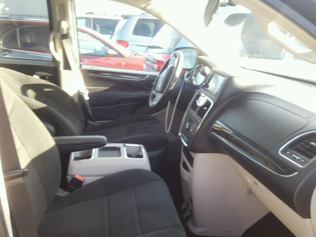 2A4RR5DG4BR804158 - 2011 CHRYSLER TOWN & COU 黑色 照片 5