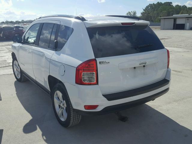 1J4NT1FA6BD289572 - 2011 JEEP COMPASS SP თეთრი ფოტო 3