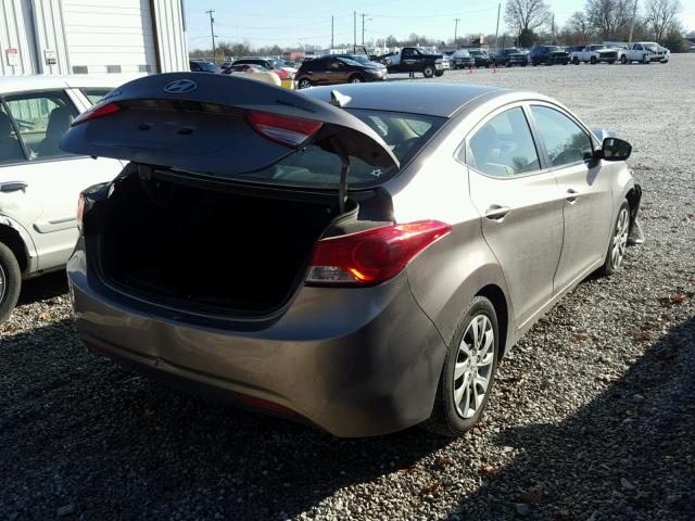 5NPDH4AE3DH206269 - 2013 HYUNDAI ELANTRA GL GRAY photo 4