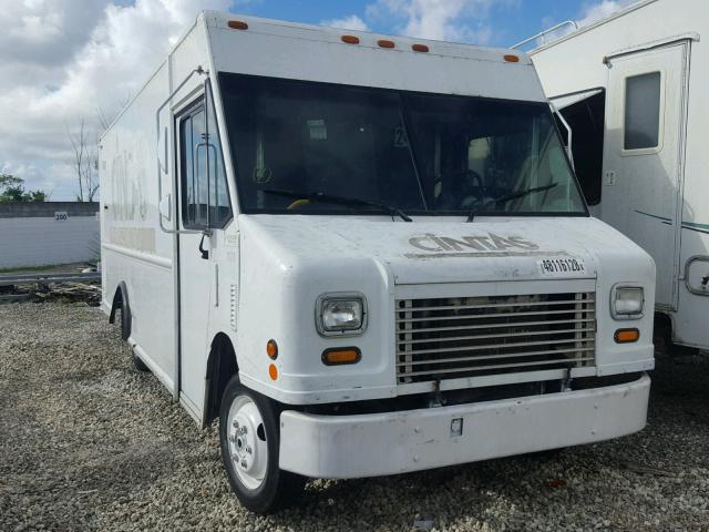 4UZAANBW27CY44996 - 2007 FREIGHTLINER CHASSIS M WHITE photo 1