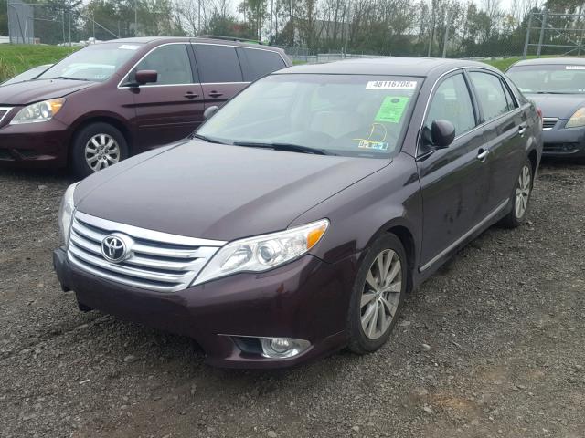 4T1BK3DB7CU472463 - 2012 TOYOTA AVALON BAS Марун фото 2