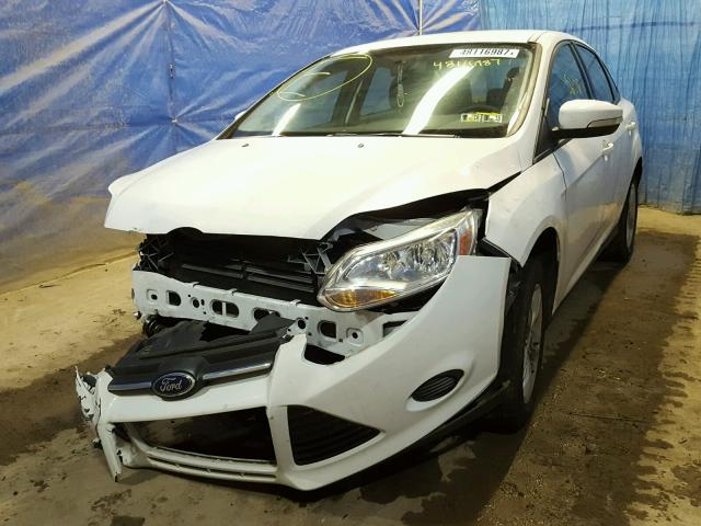 1FADP3F29DL360823 - 2013 FORD FOCUS SE WHITE photo 2