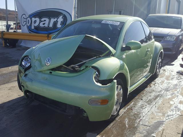 3VWCB21CX2M426660 - 2002 VOLKSWAGEN NEW BEETLE GREEN photo 2