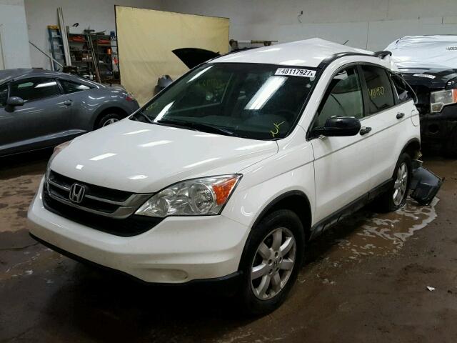 5J6RE4H44BL075268 - 2011 HONDA CR-V SE WHITE photo 2