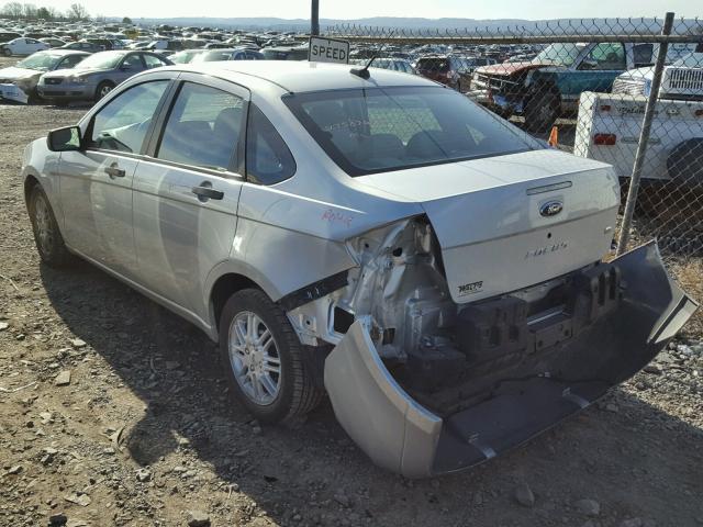 1FAHP35N79W159845 - 2009 FORD FOCUS SE SILVER photo 3