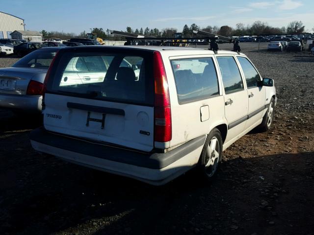 YV1LW554XV3312539 - 1997 VOLVO 850 WHITE photo 4