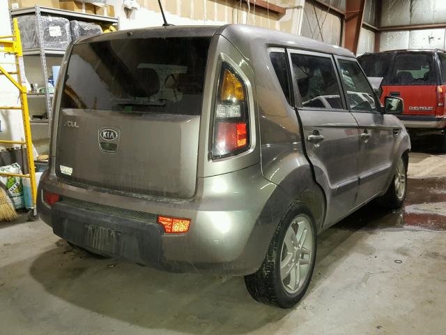 KNDJT2A21B7335995 - 2011 KIA SOUL + GRAY photo 4