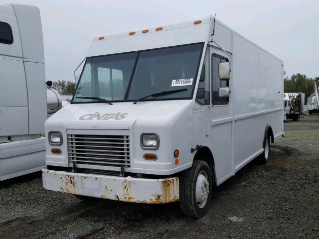 4UZAANBW76CW65626 - 2006 FREIGHTLINER CHASSIS M WHITE photo 2