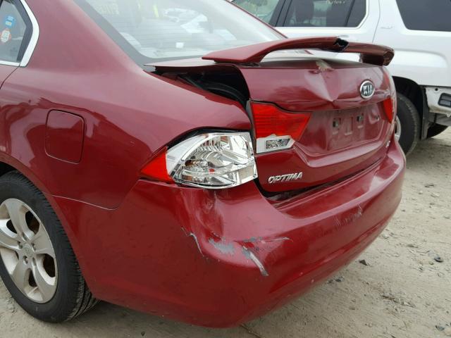 KNAGE228195324022 - 2009 KIA OPTIMA LX RED photo 9