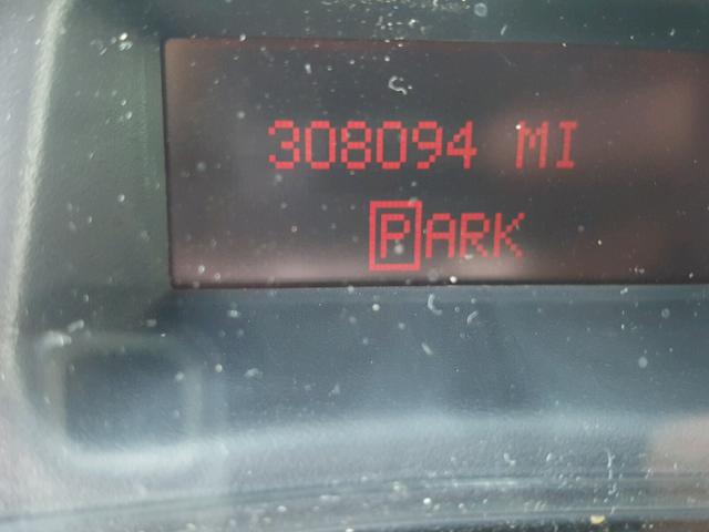 2G2WP522941185021 - 2004 PONTIAC GRAND PRIX SILVER photo 8