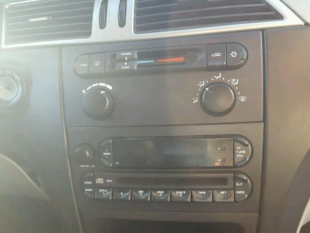 2A8GF48X68R608038 - 2008 CHRYSLER PACIFICA L 银色 照片 9