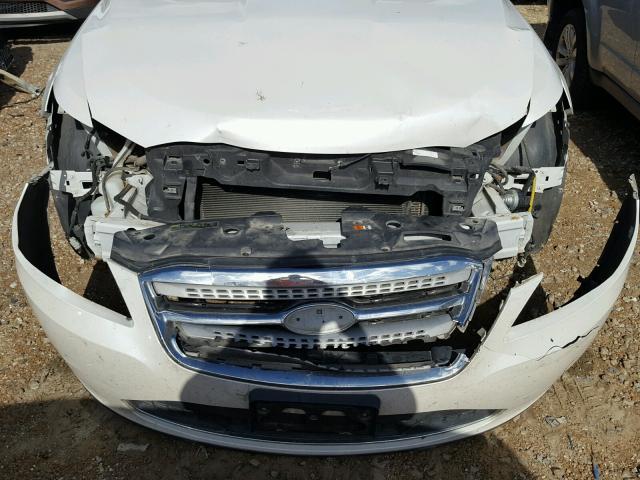 1FAHP2FW8AG113988 - 2010 FORD TAURUS LIM WHITE photo 9