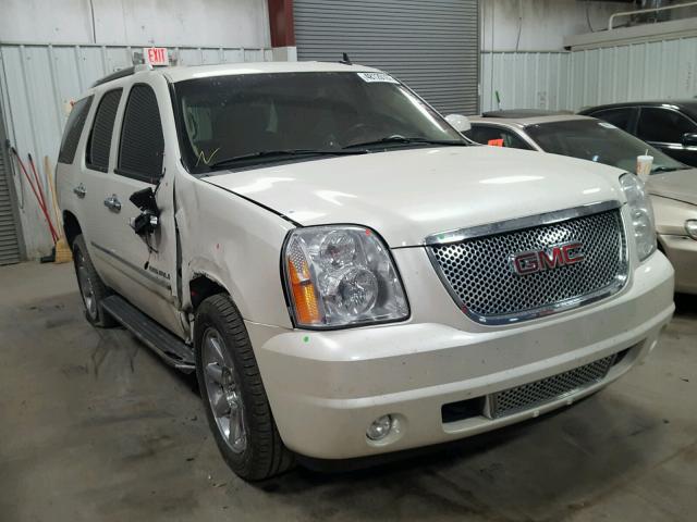 1GKS1EEF2CR157436 - 2012 GMC YUKON DENA WHITE photo 1