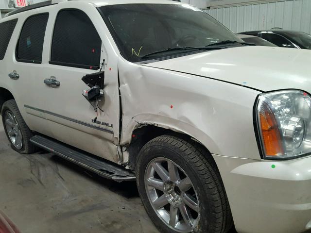 1GKS1EEF2CR157436 - 2012 GMC YUKON DENA WHITE photo 9