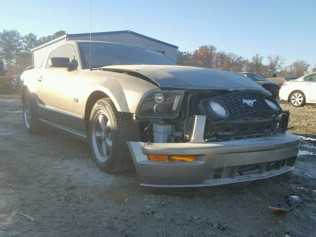 1ZVFT82H955157942 - 2005 FORD MUSTANG GT BROWN photo 1