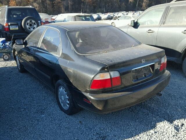 1HGCD5631TA188575 - 1996 HONDA ACCORD LX BLACK photo 3